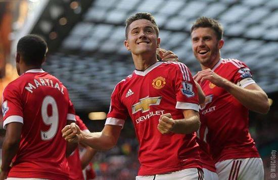 受球迷喜爱 受球迷喜爱