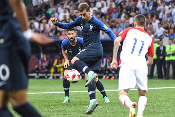 忠豪一笑 忠豪一笑